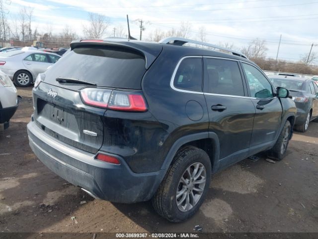 1C4PJMLX8KD121172  jeep cherokee 2018 IMG 3