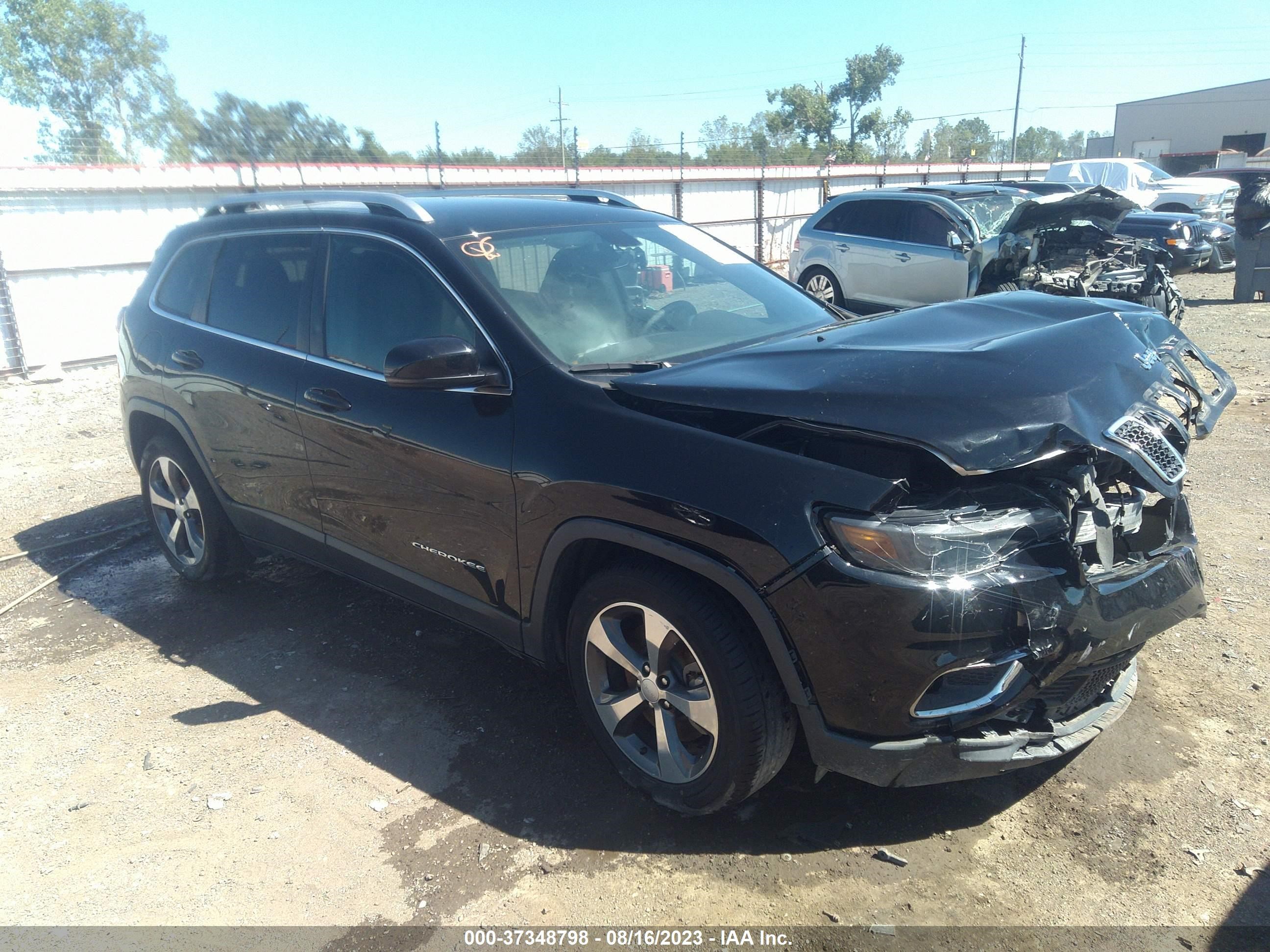 1C4PJLDB9KD433918  jeep cherokee 2019 IMG 0