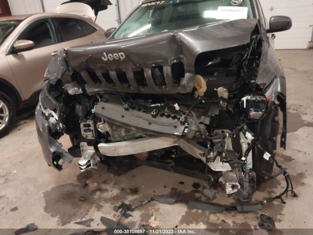 1C4PJMDX4KD134774  jeep cherokee 2019 IMG 5