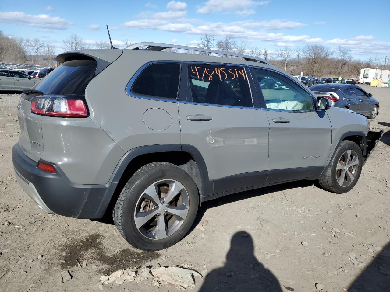 1C4PJMDX4KD391367  jeep cherokee 2019 IMG 2