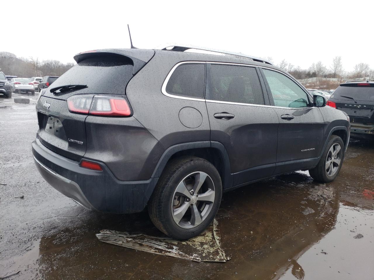 1C4PJMDX4KD463510  jeep cherokee 2019 IMG 2