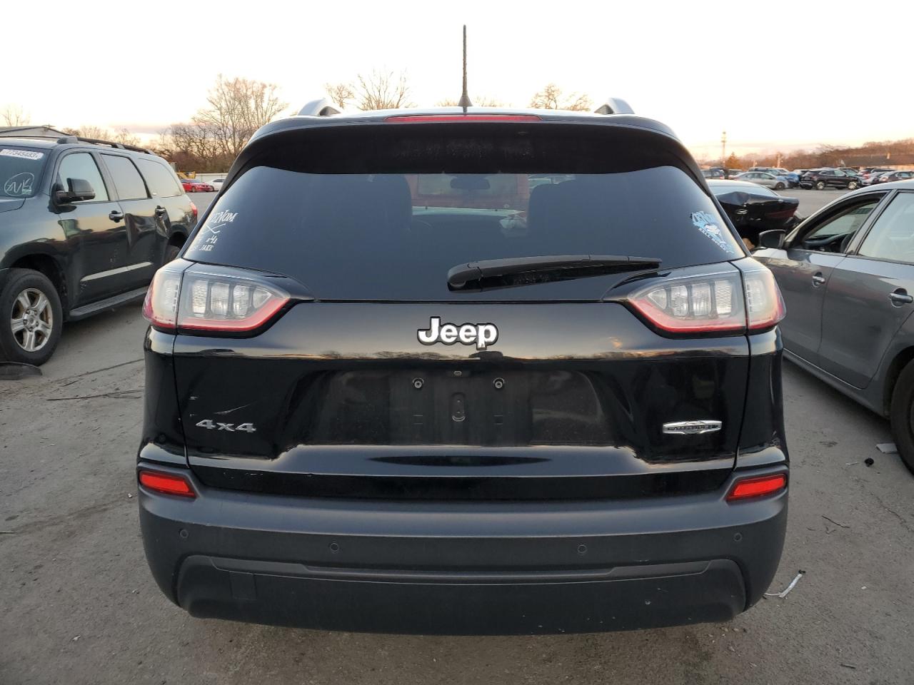 1C4PJMLB7KD473664  jeep cherokee 2019 IMG 5