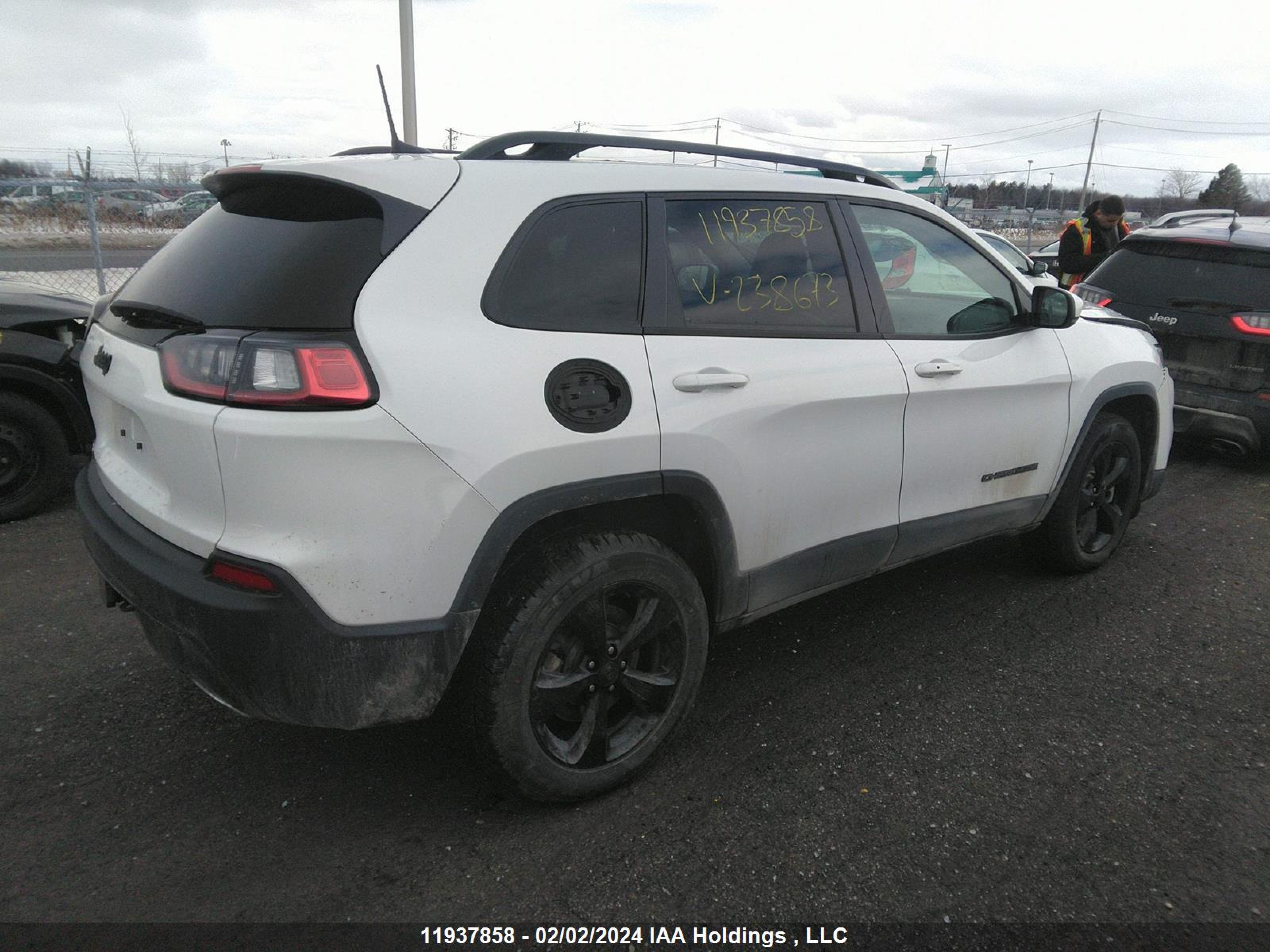 1C4PJMMXXMD238673  jeep cherokee 2021 IMG 3