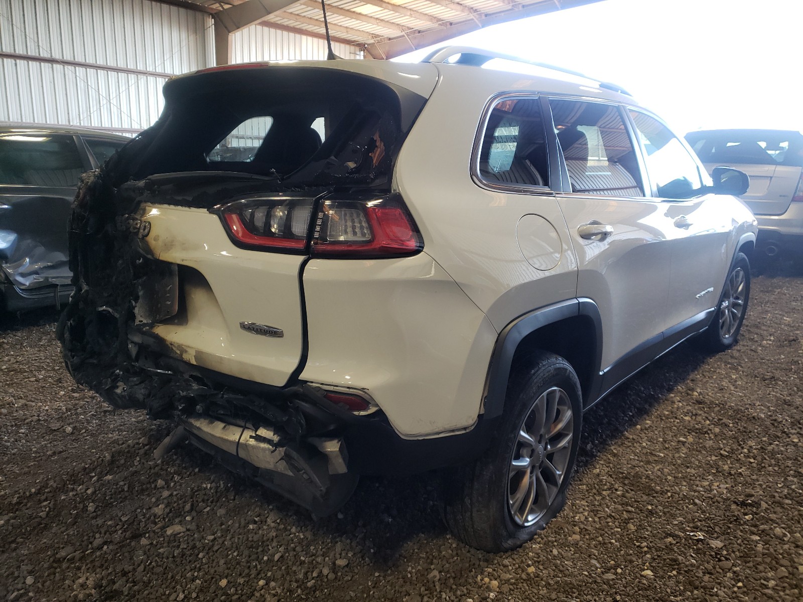 1C4PJLLB3KD312920  jeep cherokee l 2019 IMG 3