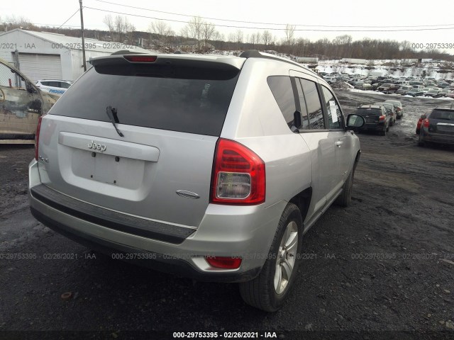 1J4NF1FB1BD271710  jeep compass 2011 IMG 3