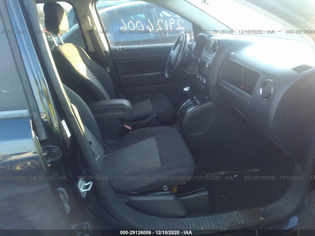 1J4NT1FBXBD170559  jeep compass 2011 IMG 4