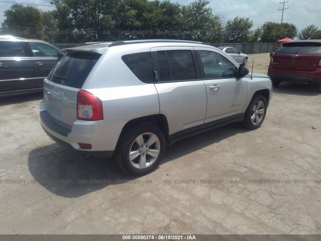 1C4NJCBB6CD518744  jeep compass 2012 IMG 3