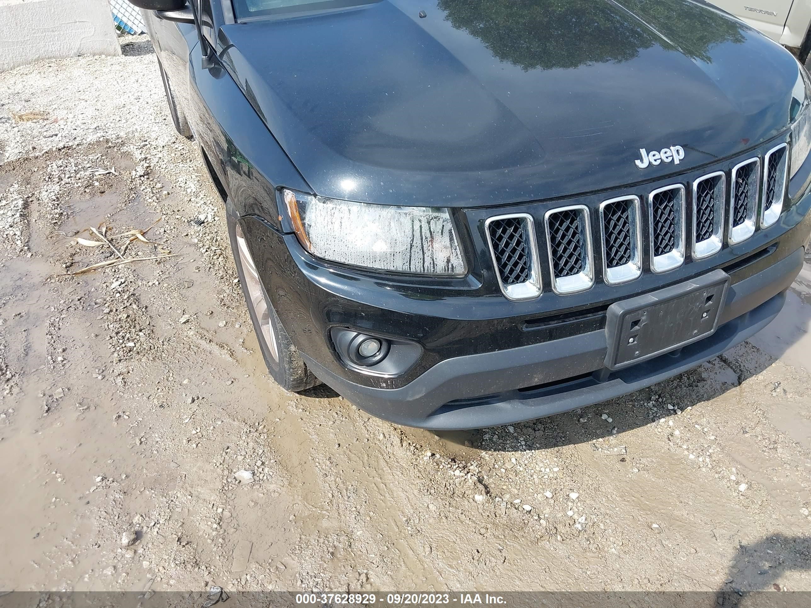 1C4NJDBBXHD106680  jeep compass 2017 IMG 5