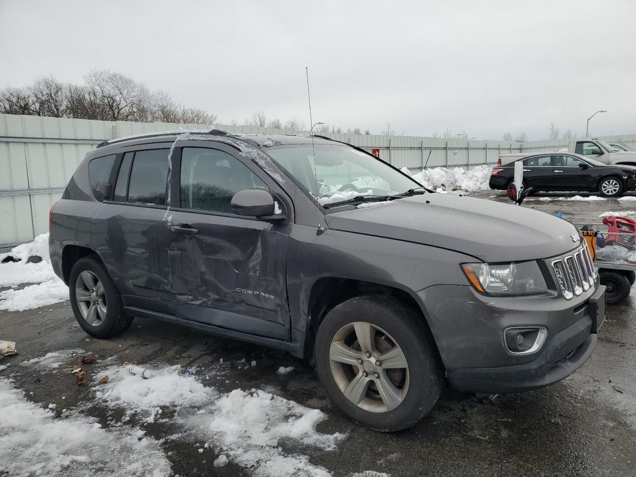 1C4NJDEB4GD664048  jeep compass 2016 IMG 3