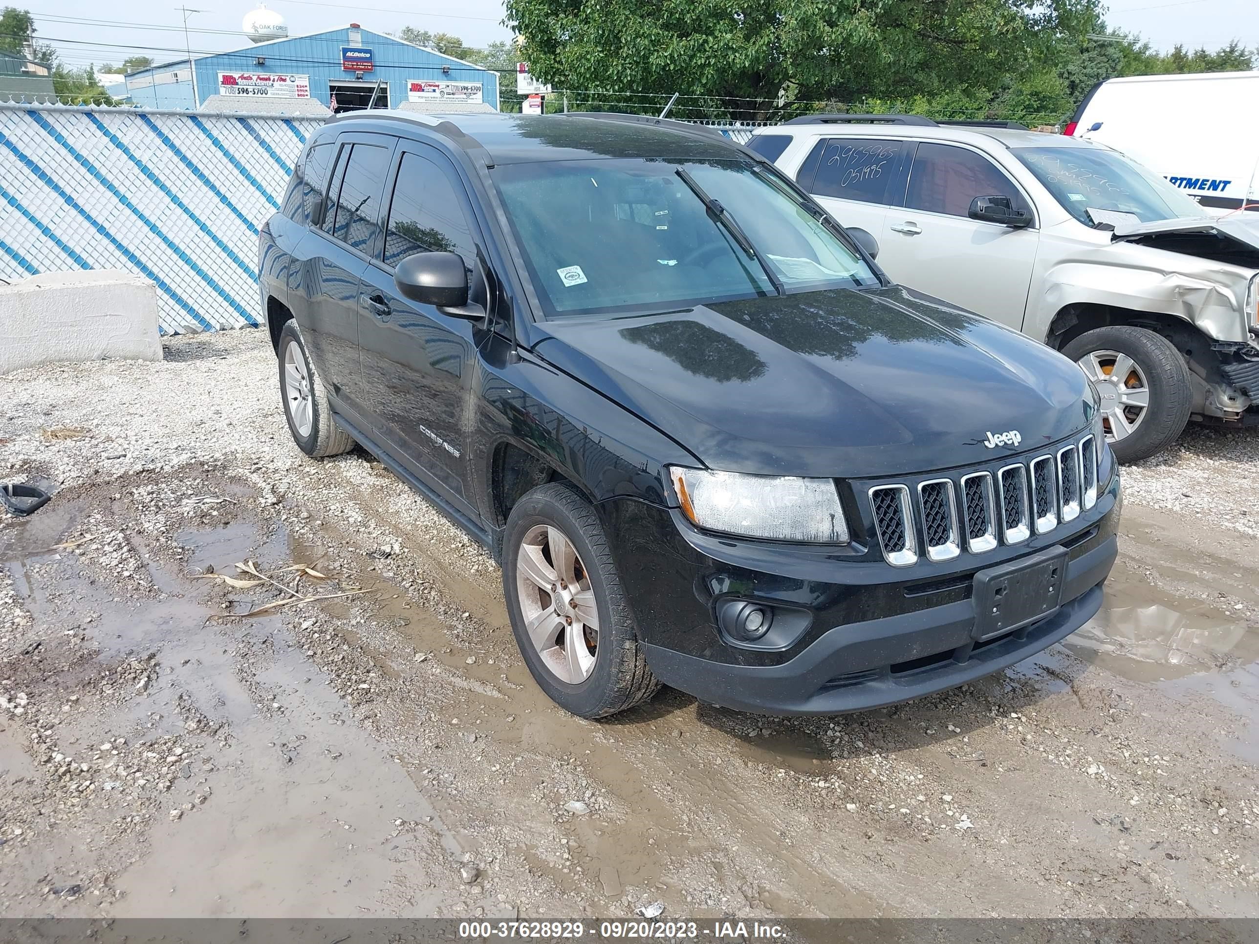 1C4NJDBBXHD106680  jeep compass 2017 IMG 0