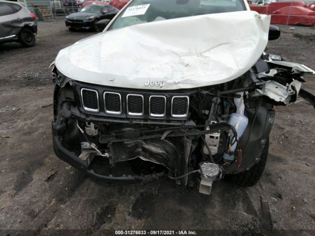 3C4NJCAB6JT102606  jeep compass 2018 IMG 5