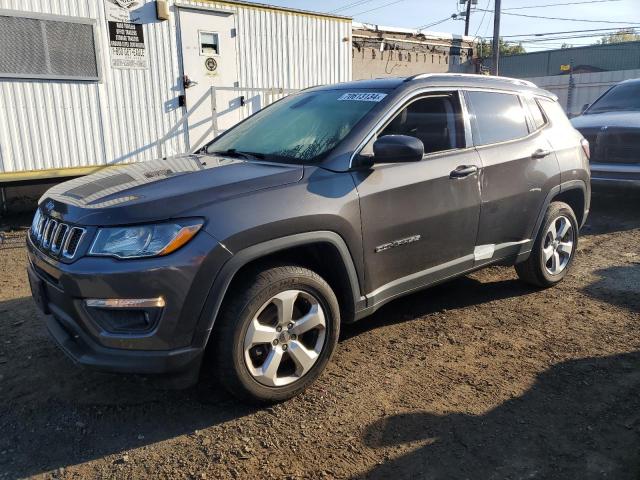 3C4NJDBB1JT177976  jeep compass 2017 IMG 0