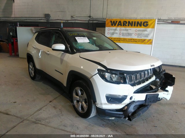 3C4NJDBB4JT142333  jeep compass 2018 IMG 0