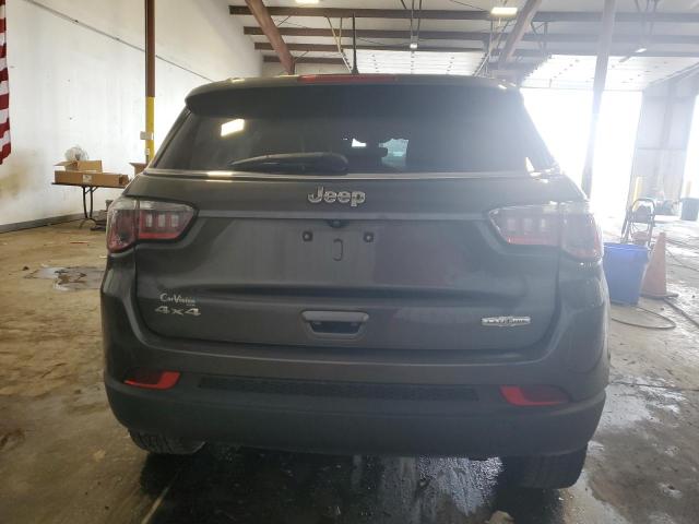 3C4NJDBB4JT143272  jeep  2018 IMG 5