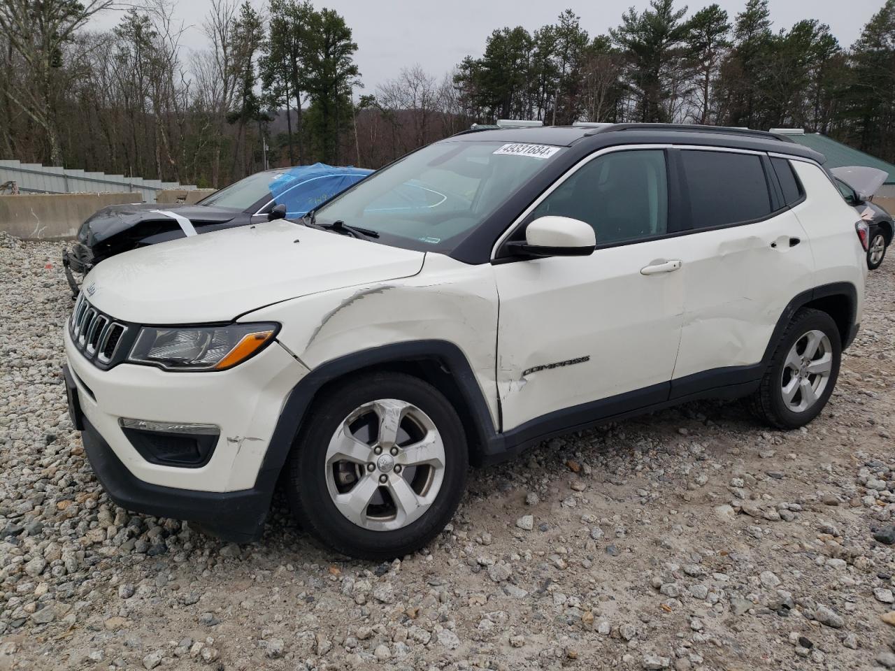 3C4NJDBB5JT103508  jeep compass 2017 IMG 0