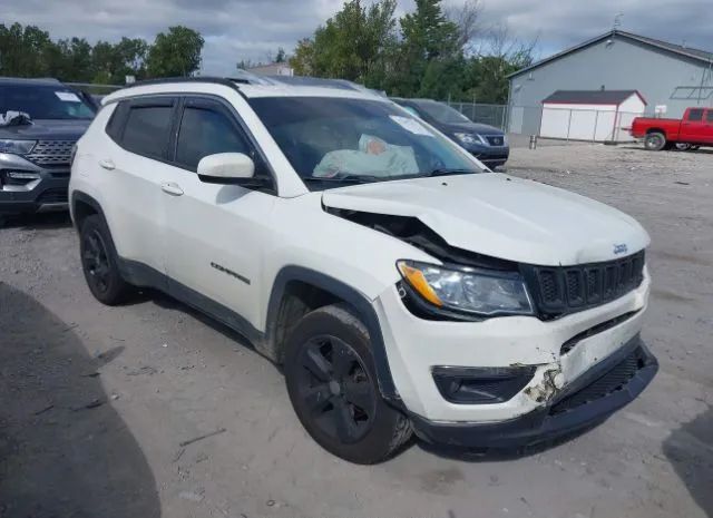 3C4NJDBB8JT174945  jeep compass 2018 IMG 0