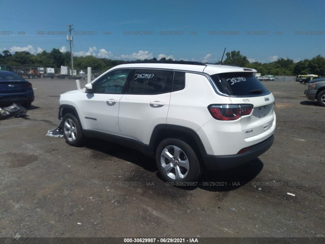 3C4NJDBB9JT231055  jeep compass 2018 IMG 2