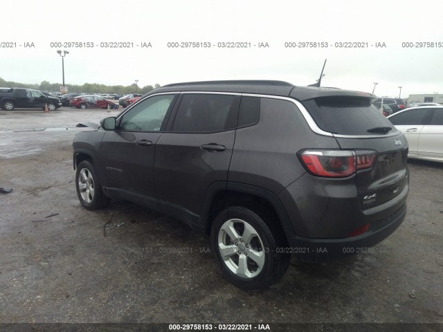 3C4NJDBBXJT180553  jeep compass 2018 IMG 2