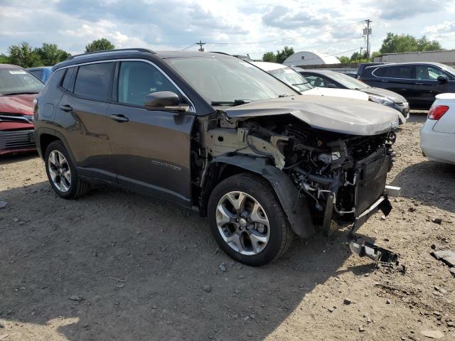 3C4NJDCB3JT127059  jeep compass 2017 IMG 3