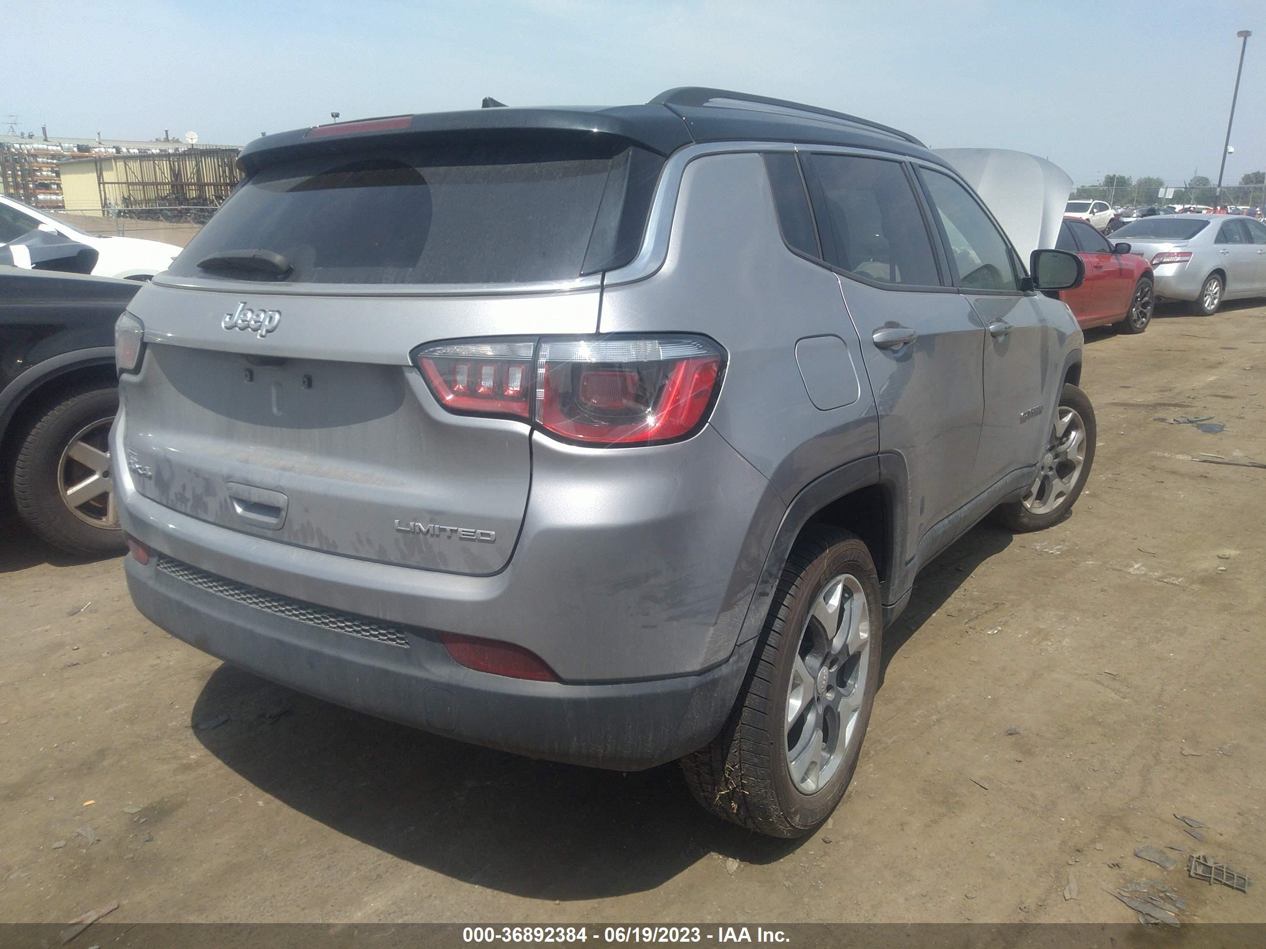 3C4NJDCB5HT687921  jeep compass 2017 IMG 3