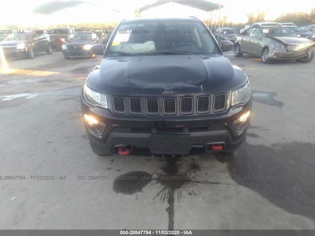 3C4NJDDB0JT131357  jeep compass 2018 IMG 5