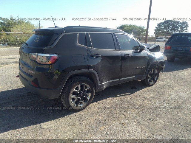 3C4NJDDB2JT191690  jeep compass 2018 IMG 3