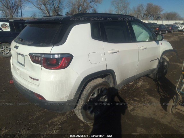 3C4NJDDB9JT234597  jeep compass 2018 IMG 3