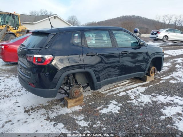 3C4NJCAB2JT461242  jeep compass 2018 IMG 3