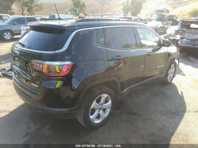 3C4NJCBBXJT466624  jeep compass 2018 IMG 3