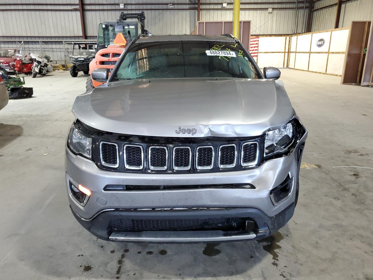 3C4NJCCB5KT675995  jeep compass 2018 IMG 4