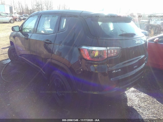 3C4NJDABXKT599988  jeep compass 2019 IMG 2