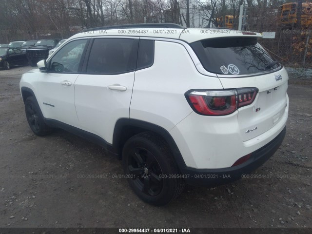 3C4NJDBB0JT454097  jeep compass 2018 IMG 2