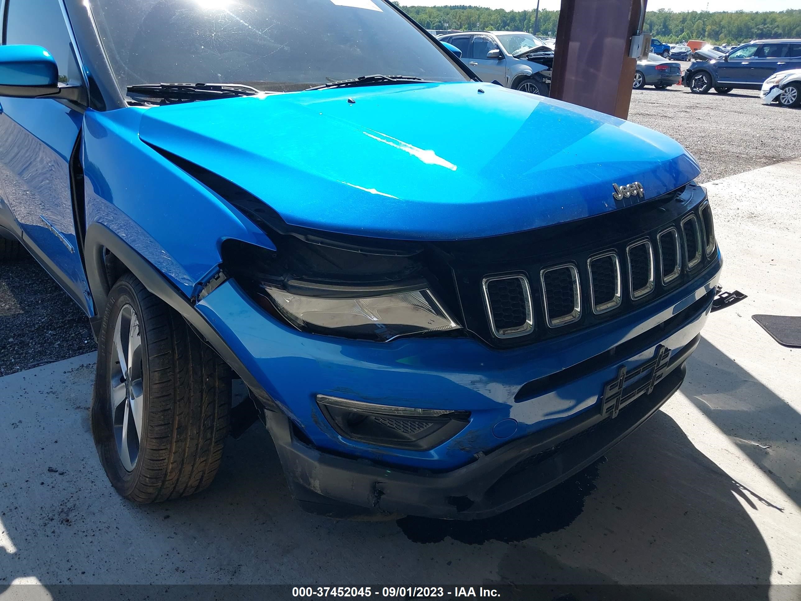 3C4NJDBB2JT161897  jeep compass 2018 IMG 5