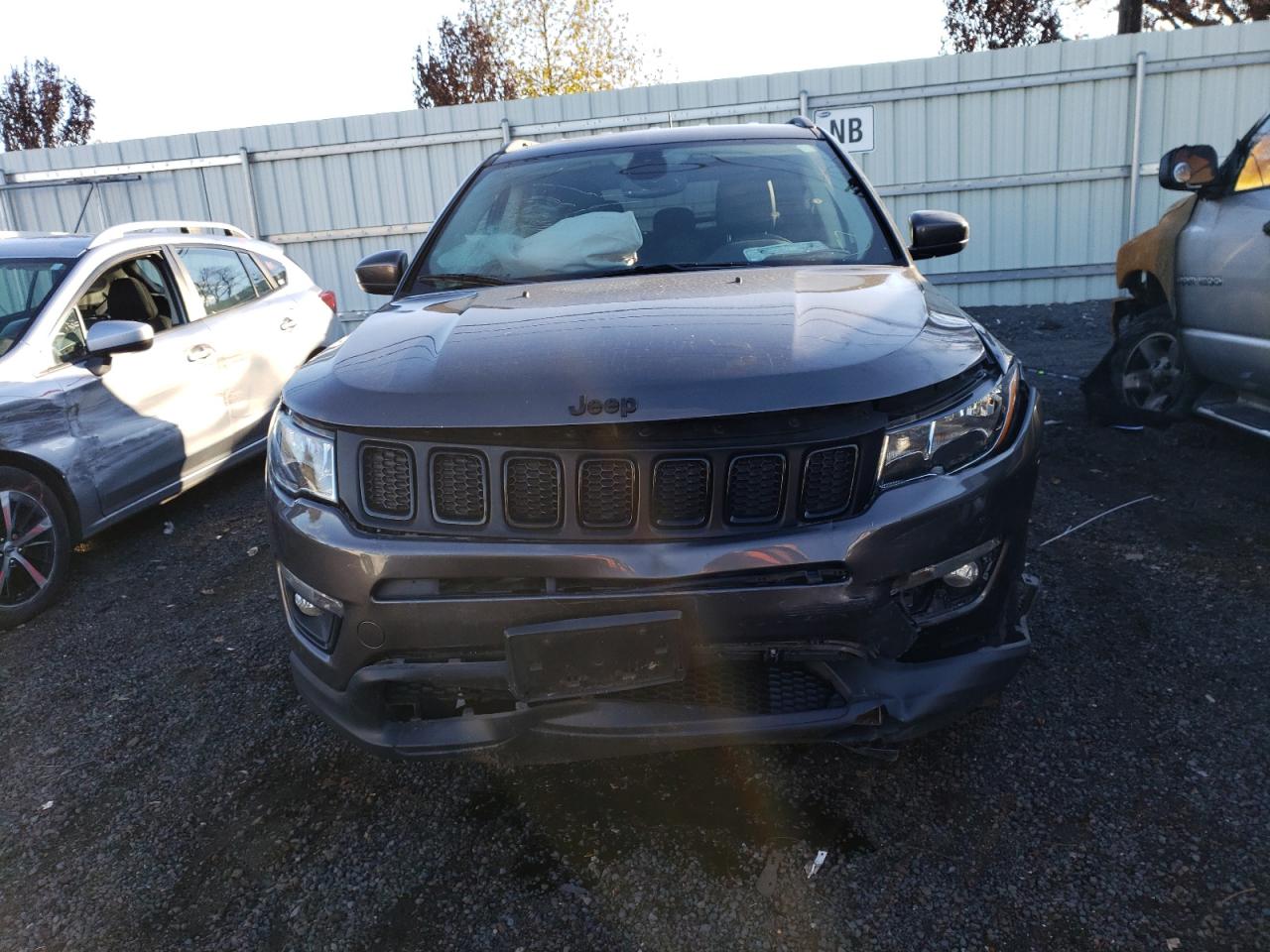 3C4NJDBB2KT621304  jeep compass 2019 IMG 4