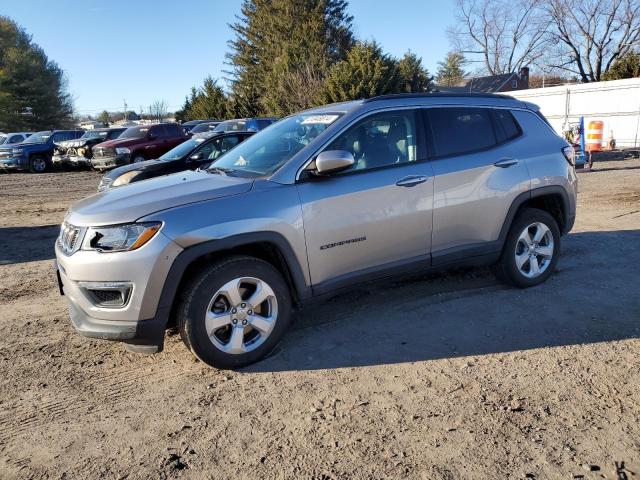 3C4NJDBB3JT239930  jeep compass 2018 IMG 0