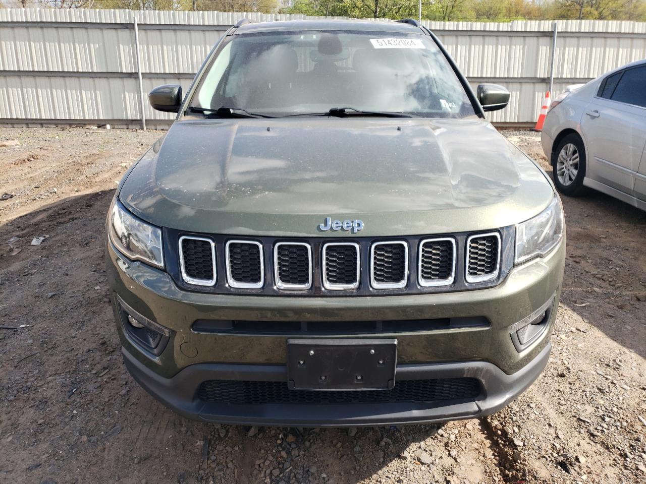 3C4NJDBB3KT600266  jeep compass 2018 IMG 4