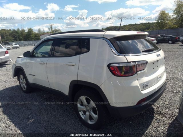 3C4NJDBB5JT313994  jeep compass 2018 IMG 2