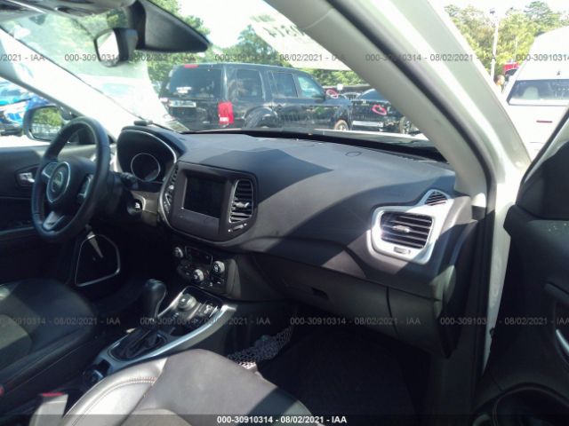 3C4NJDBB5JT313994  jeep compass 2018 IMG 4