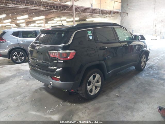 3C4NJDBB5JT435884  jeep compass 2018 IMG 3