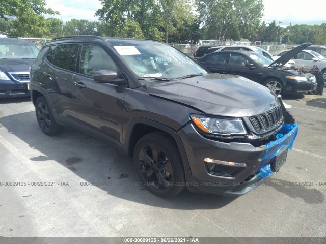 3C4NJDBB7JT395498  jeep compass 2018 IMG 0