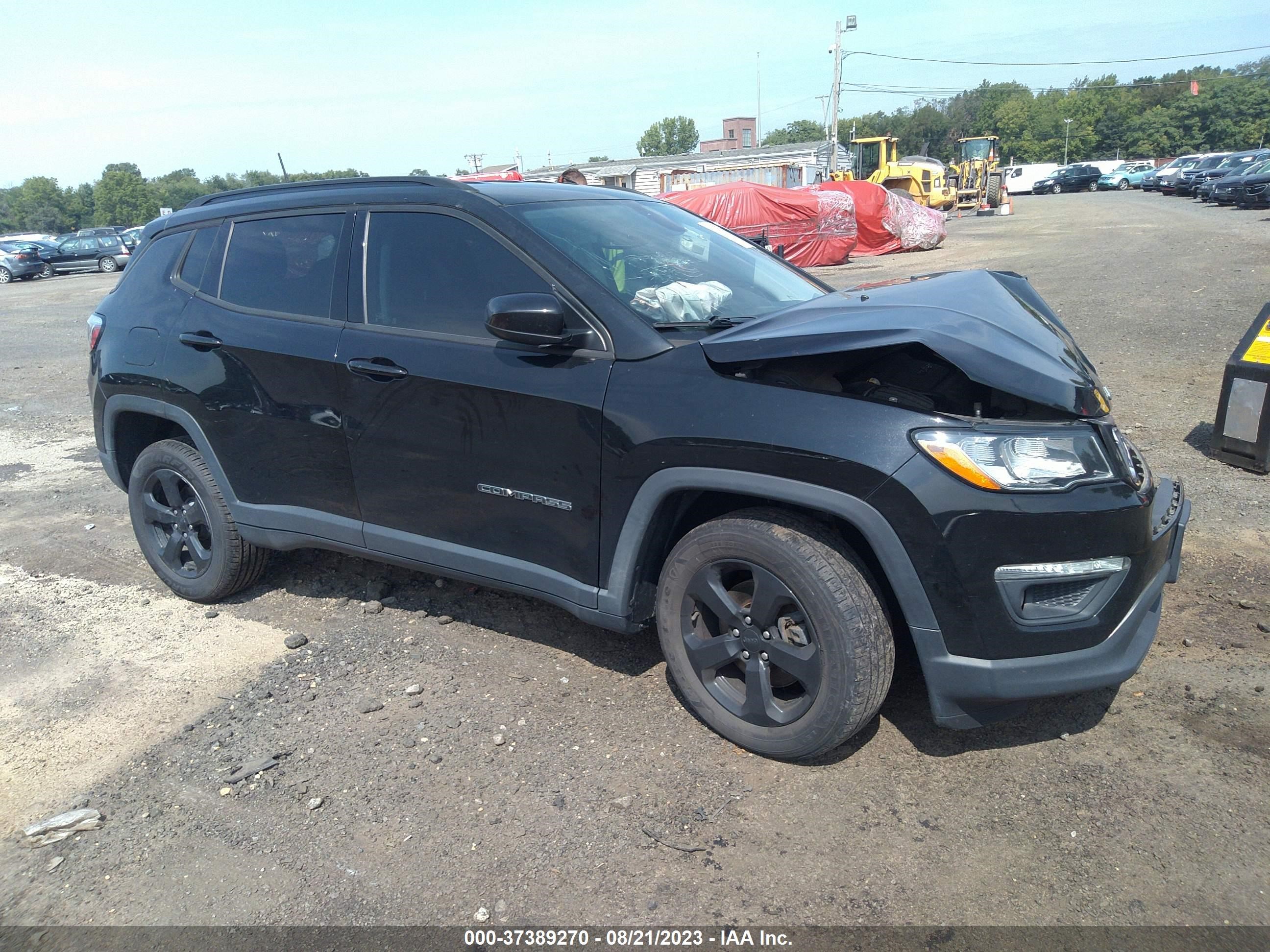 3C4NJDBB7KT593922  jeep compass 2018 IMG 0