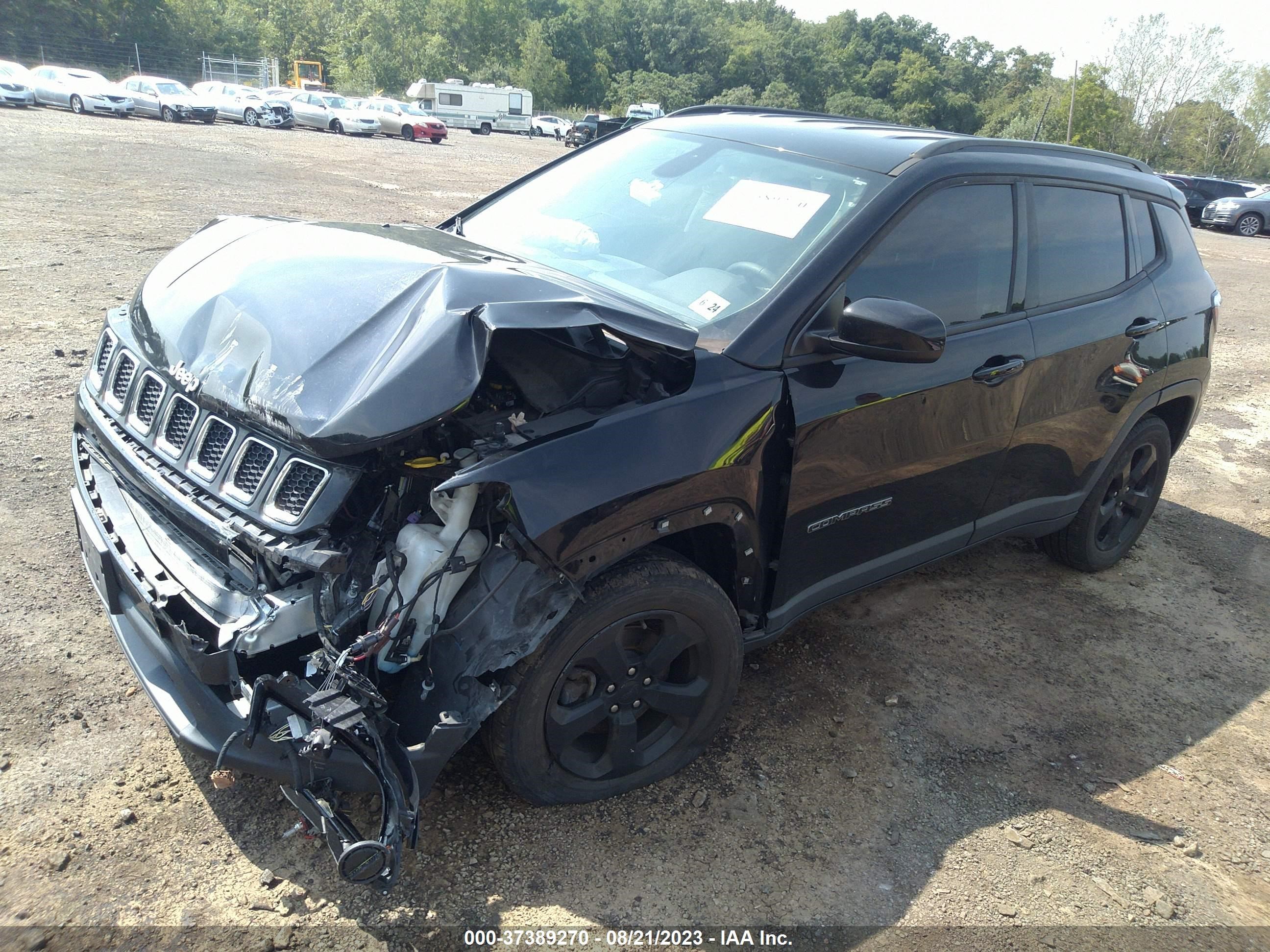 3C4NJDBB7KT593922  jeep compass 2018 IMG 1