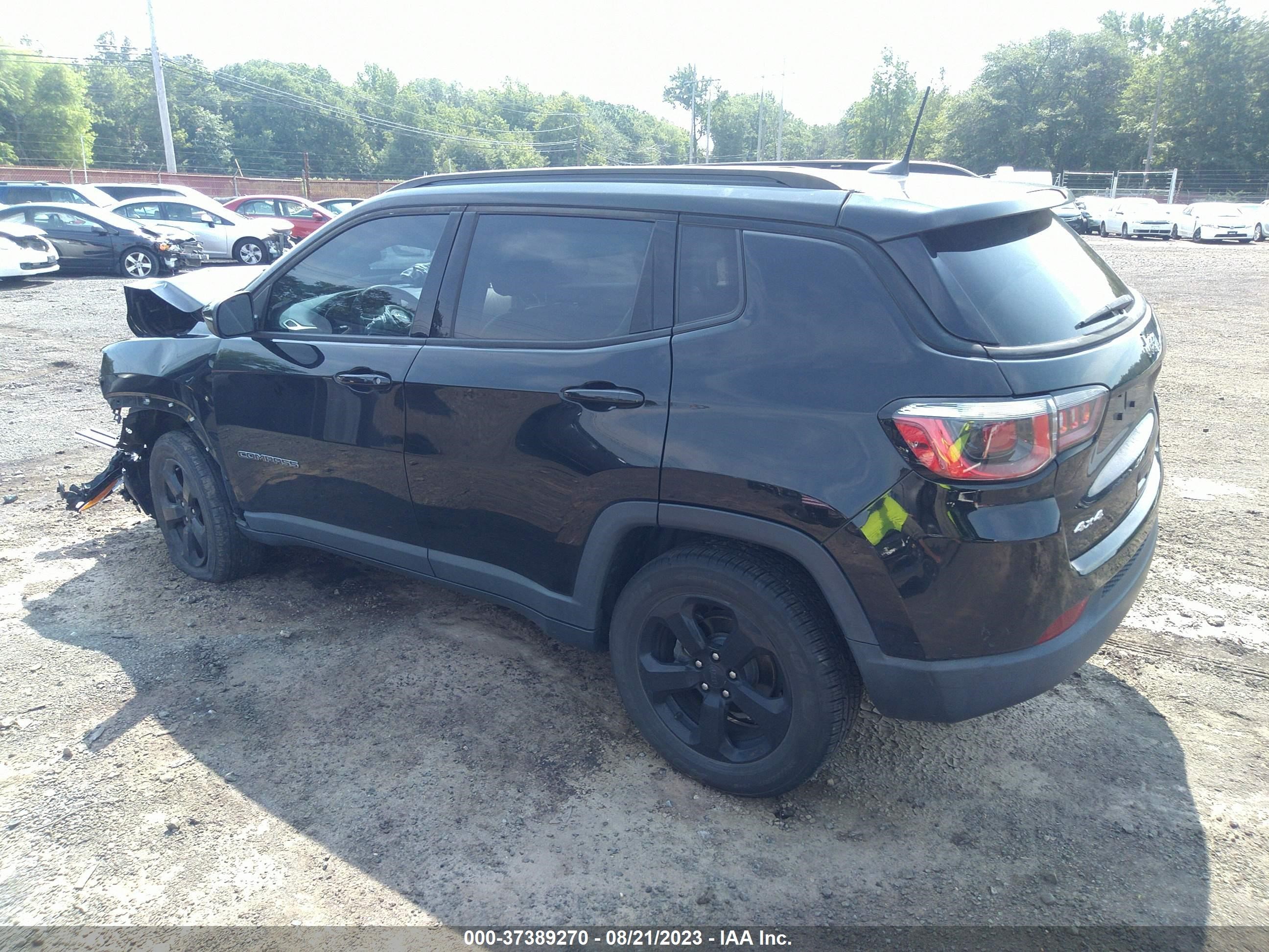 3C4NJDBB7KT593922  jeep compass 2018 IMG 2