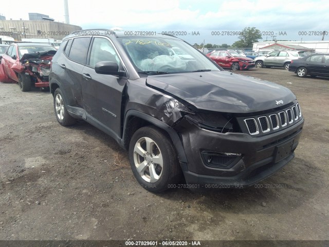 3C4NJDBB9JT262421  jeep compass 2018 IMG 0