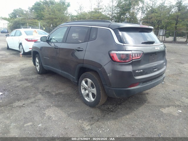 3C4NJDBB9JT262421  jeep compass 2018 IMG 2