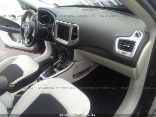 3C4NJDBB9JT343127  jeep compass 2018 IMG 4