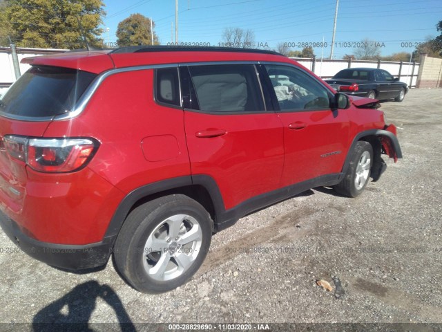 3C4NJDBB9JT359831  jeep compass 2018 IMG 3