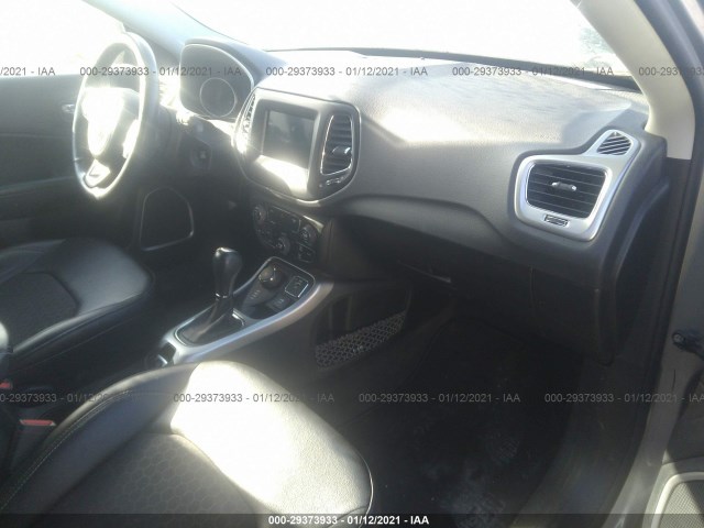 3C4NJDBBXJT177779  jeep compass 2018 IMG 4