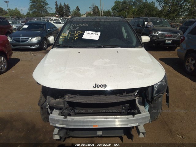 3C4NJDBBXJT395754  jeep compass 2018 IMG 5