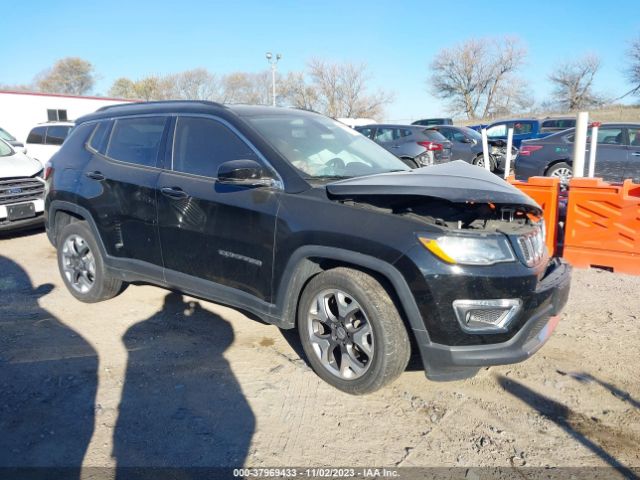 3C4NJDCB8JT436249  jeep compass 2018 IMG 0